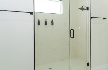 Designer Villa with Heated Pool, BBQ, Firepit, Ideal for Families & Groups - Photo 48