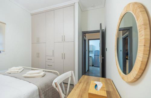 Entire, spacious, spotless apartment, in Ilioupoli, Greece - Foto 28