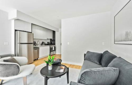 Luxe Studio with Charming Juliet Balcony - Foto 9