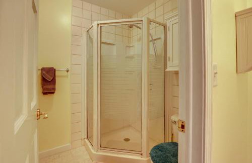 Lockes Glen - Lakefront Geneva Getaway with Dock! - Foto 19