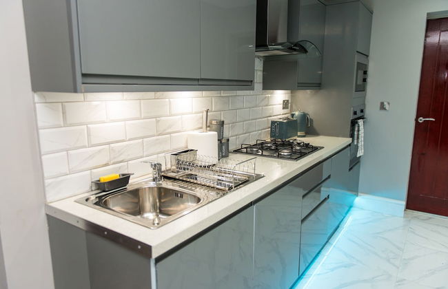 Aphrodite Suites Huddersfield - Foto 29