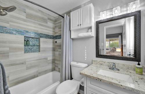 April Point Dr. N - Foto 22