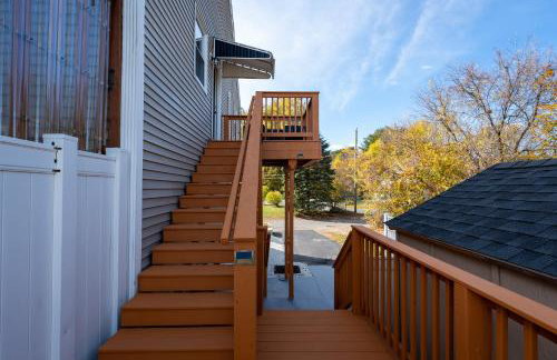 12BCozy 3BR Apartment with Koi Pond in Worcester - Foto 48