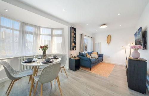 Newly Refurbished 2 Bed Flat - Photo 7