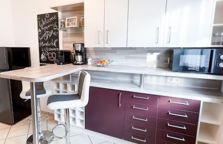 Moderne 3-Zimmer-Wohnung im Zentrum- Tiefgarage inklusive, Smart-TV, Shopping & Sightseeing ums Eck - Foto 19