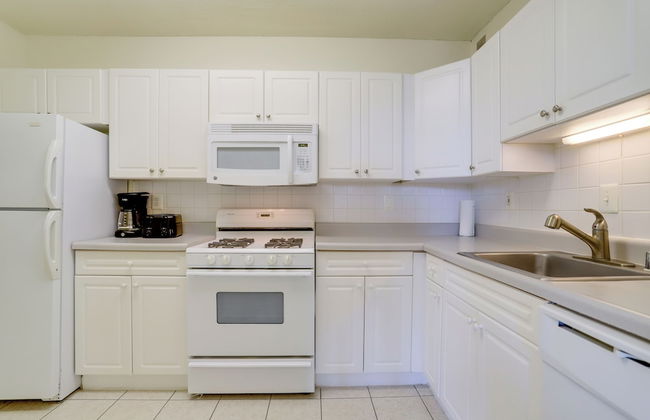 Upscale Apartments in Crystal City - Foto 54