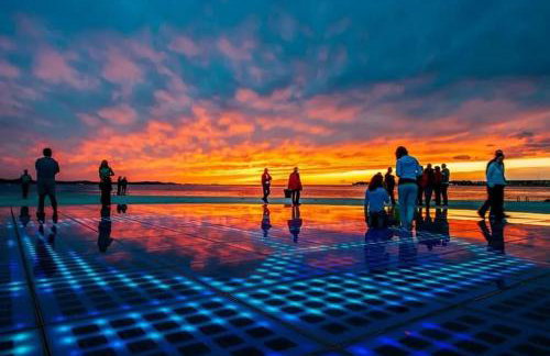 Newly built Villa MarVista with 4 bedrooms,infinity pool & stunning sea and mountain views - Photo 47