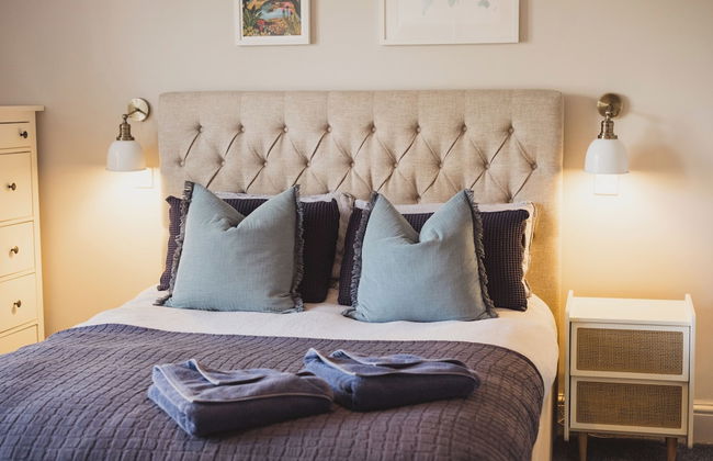 Luxury House Sleeps 14 With Secret Bar Near Bath - Photo 6