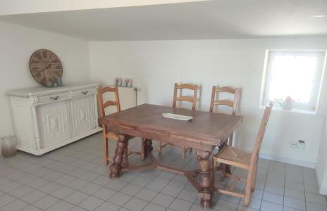 T3 avec sa terrasse au cœur du village médiéval - Foto 8