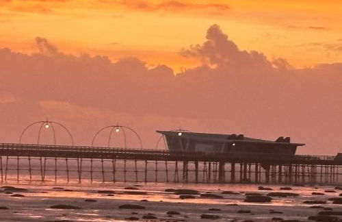 Garrick's Suite-Home away from Home- suitable for couples retreat, Contractors and NHS- free parking - Foto 22