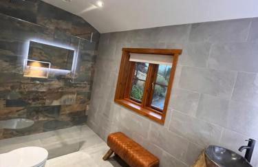 Romantic Log Cabin With Hot Tub - Foto 3