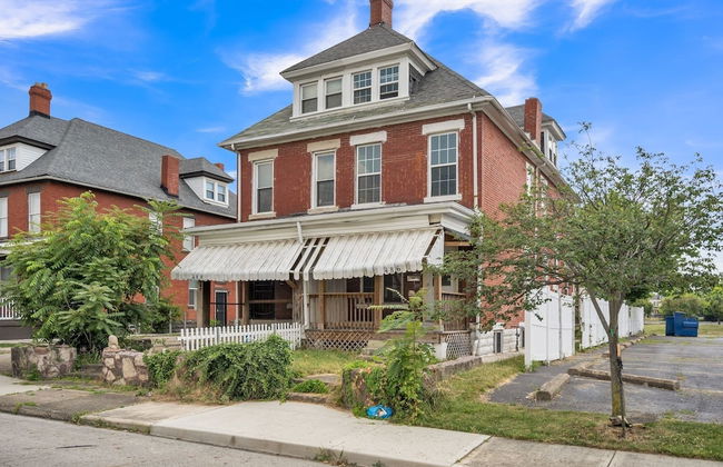 Cozy Renovated 19th Century Home, 5 Min to OSU! 3 Bedroom Home by Paula - Foto 39