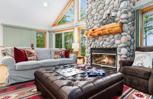 Relax & Explore Waterfront Crawford Lake Cottage 4878 - Foto 26