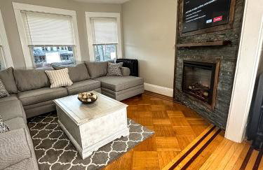 The Allen House - 3 Bedroom - 2 Full Bath - Private Gorgeous Apartment - Sleeps 8 - Foto 2