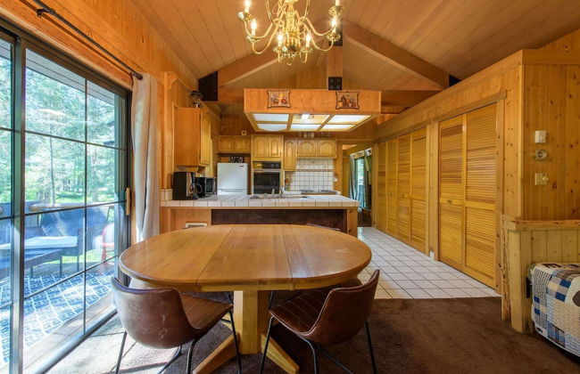 Glen Lake Cabin in the Woods - Photo 10