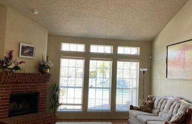 Comfy 3-Bedroom Home in Arlington - Foto 11