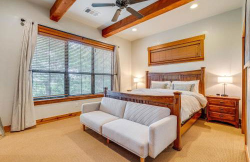 Scenic View! Lake Travis Cabin Near Pools and Marina - Foto 11