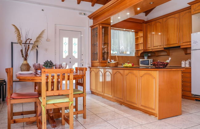 Villa Mitzelos - Photo 12