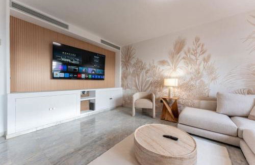 Exclusive Villa with Sea View Near Center - Foto 4