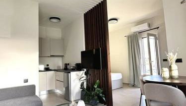 Lavris Seaside Apartment - Photo 2