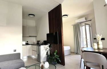 Lavris Seaside Apartment - Photo 2