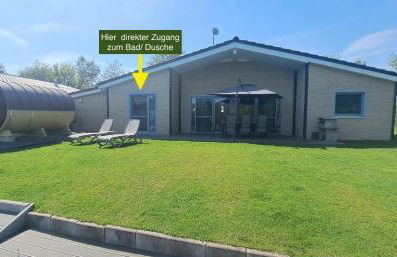 Ferienhaus Deluxe, direkt am See, mit hauseigener Panorama Außensauna, zwei Badezimmern, Tretboot, Kamin, in direkter nähe zum Kinderspieleparadies sowie Reit- und Ponyhof, 1 bis 8 Personen - Photo 5