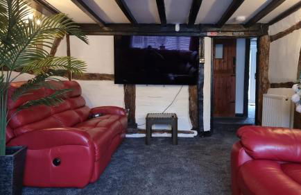 Lilac Cottage -Sleeps 6 -HOT TUB - Foto 28