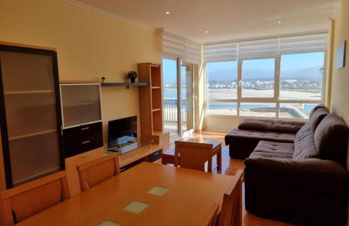 Dúplex en 1ª línea de playa - Foto 4