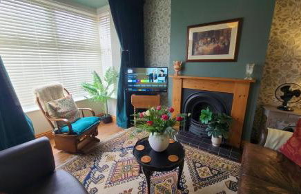 Druids Cottage a cosy 2 bedroom Cottage within a 5 minute drive from Cannock town centre - Foto 3