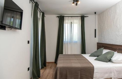 Amazing Home In Bartici With Wifi - Photo 24