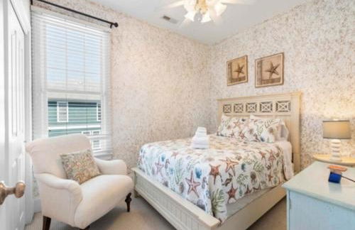 After Dune Delight - Relax and unwind in this fun and spacious 3 story home, Light, Bright, and close to everything! townhouse - Photo 20