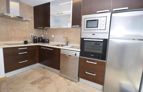 Holiday Home near São Martinho Beach - Photo 3