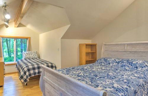 The River House with Deck, on McKenzie River! - Foto 16