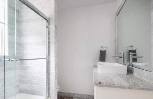 Summerwood by Rove Travel Home with Pool & Hot Tub - Foto 28