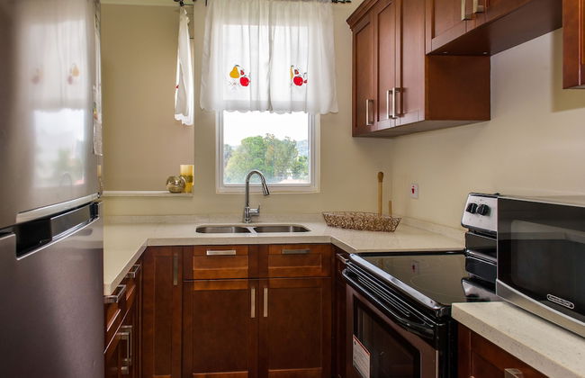 Kinsgton Modern Duplex Apartment with Pool - Foto 11