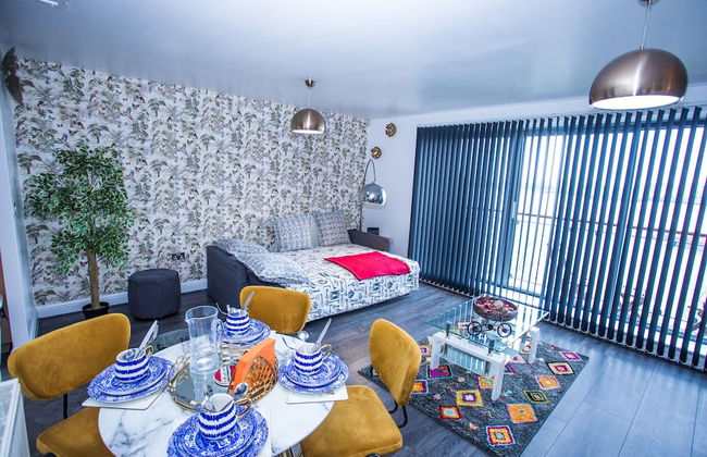 Remarkable 2-bed Apartment With Sea View - Foto 8