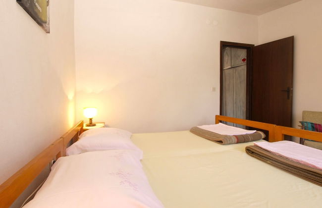 Apartment 1669 - Photo 9