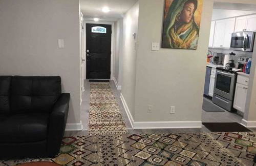 Entire Twnhouse 2bdrms 3Bthrm 2Qbeds 2Levls Fncd Bkyard - Foto 20