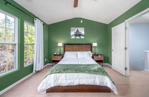 Modern 3-BR Townhome w Private Backyard Near RTP - Foto 24