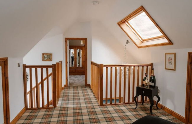 Luxury Langtoft Stud - Sleeps 10 - Photo 24
