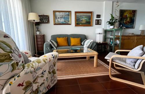 Acogedor y Amplio Apartamento familiar a pie de playa - Photo 6