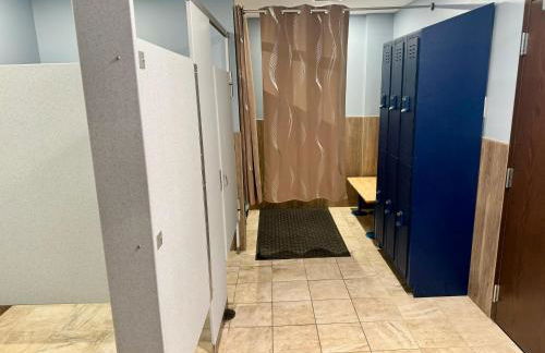 The Sugar Suite - Renovated with a View! Ski IN-OUT! Heated POOL, Hot tub, sauna, gym, AC, EV, adjustable bed - Foto 46