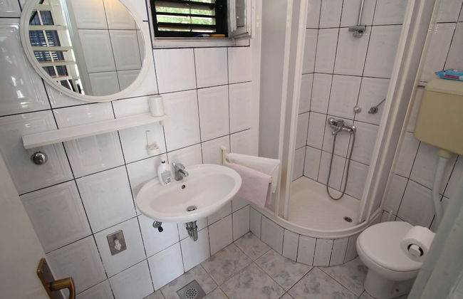 Holiday Home Gea - Three Bedroom Holiday Home With Terrace and Partial Sea View - Foto 21