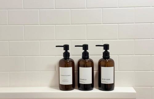 Upscale Escape 10 Min from Disneyland With Pool & Gym - Foto 69