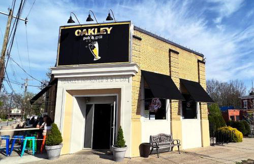 Oakley Square 3br Charmer - Total Walkability 3 Bedroom Home by RedAwning - Foto 60