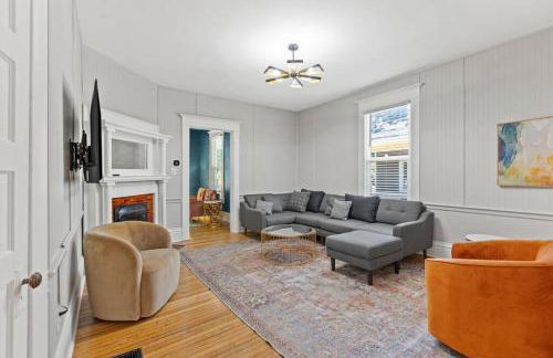 The Luxe Hot Tub Private Bar 12 Min to Horse Park - Foto 7