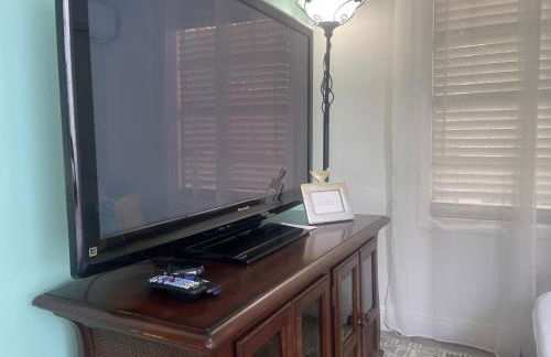 Convenient and Private Downtown 1BR Near Beach - Foto 31