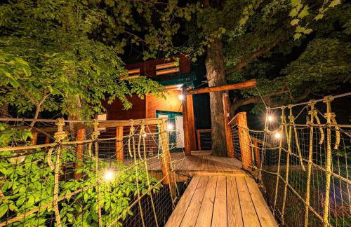 Fantastic Treehouse with Fire Pit and Hot-tub in Herod, Illinois - Foto 19