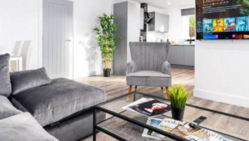 Modern Two Bedroom Apartment - Netflix - Balcony - Secure Parking 2MC - Foto 2