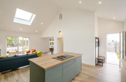 Maison de famille élégante avec piscine chauffée - 2km des plages - Foto 14